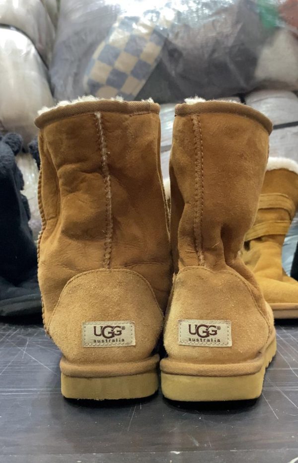 BOTAS UGG 1ERA 20KG - Imagen 3