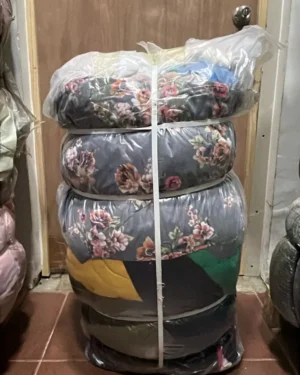 Fardo de polerón sin gorro 1era premium de 37 kg de ropa americana - Importadora Kansas