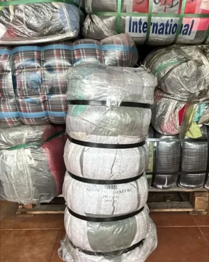 Fardo surtido North Face 2da de 50 unidades de ropa americana - Importadora Kansas