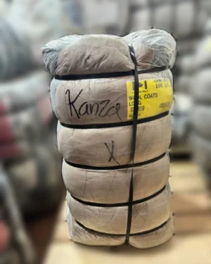Fardo de abrigos largos y tres cuartos de mujer primera 45 kg - Importadora Kansas