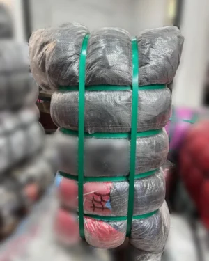 Fardo de ropa deportiva primera 40 kg - Importadora Kansas