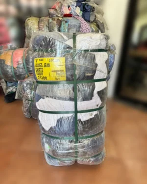 Fardo de falda jeans 1era de 45 kg de ropa americana - Importadora Kansas