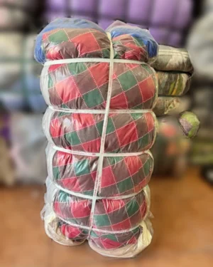 Fardo de mantel 1era premium de 37 kg de ropa americana - Importadora Kansas