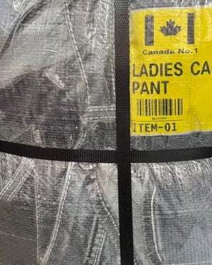 Detalle de la etiqueta - Fardo de pantalones capri primera 45 kg - Importadora Kansas