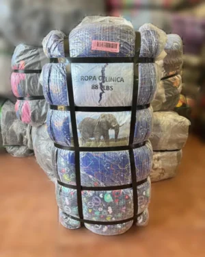 Fardo de ropa clínica 1era de 40 kg de ropa americana - Importadora Kansas