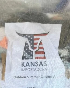 Detalle de la etiqueta - Fardo surtido de verano nino de marca premium 100 unidades - Importadora Kansas