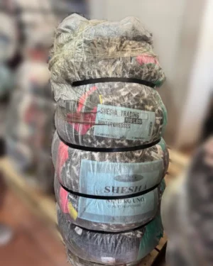 Fardo de vestidos de invierno primera 45 kg - Importadora Kansas