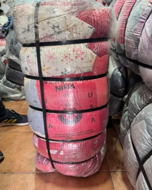 Fardo de vestido niña 1era de 40 kg de ropa americana - Importadora Kansas